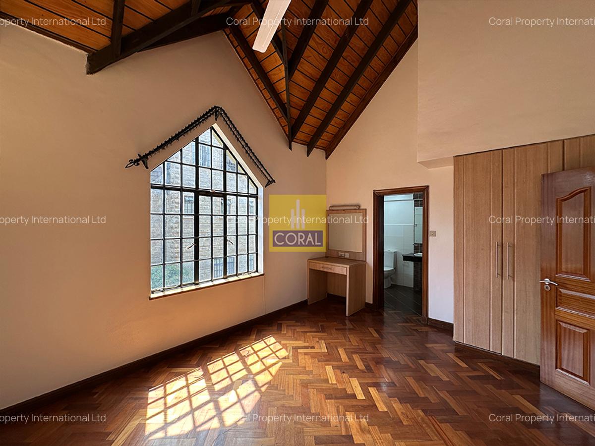 5 Bed Townhouse in Lavington - 4