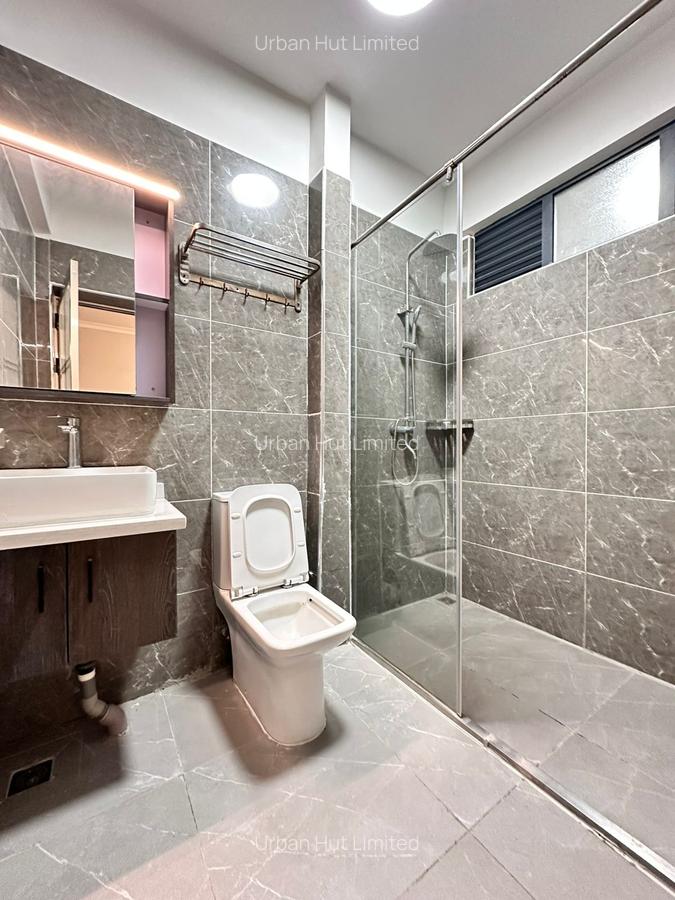 3 Bed Apartment with En Suite in Lavington - 8