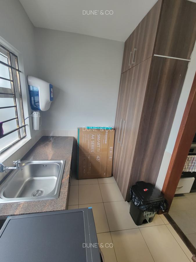 Serviced 2 Bed Apartment with En Suite in Kileleshwa - 8