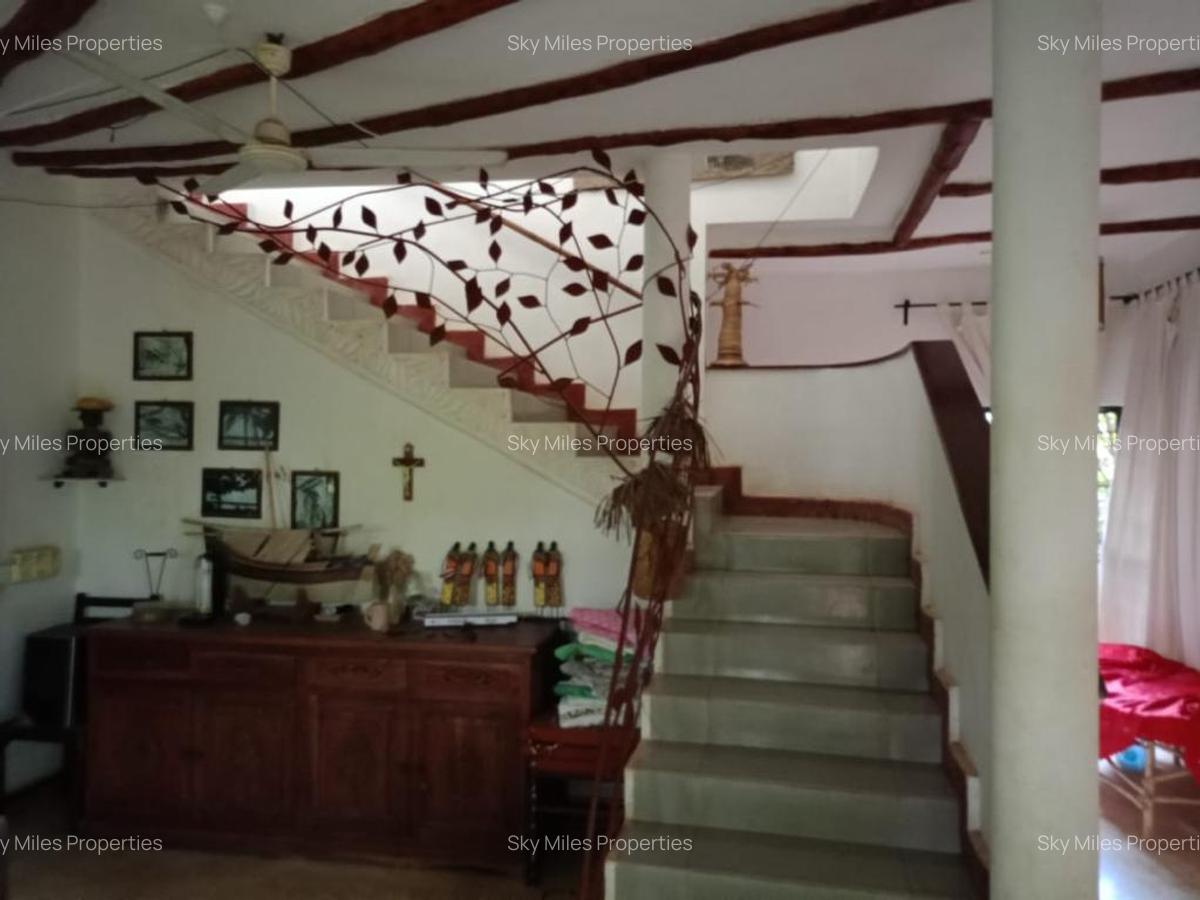4 Bed Villa with En Suite at Malindi - 9