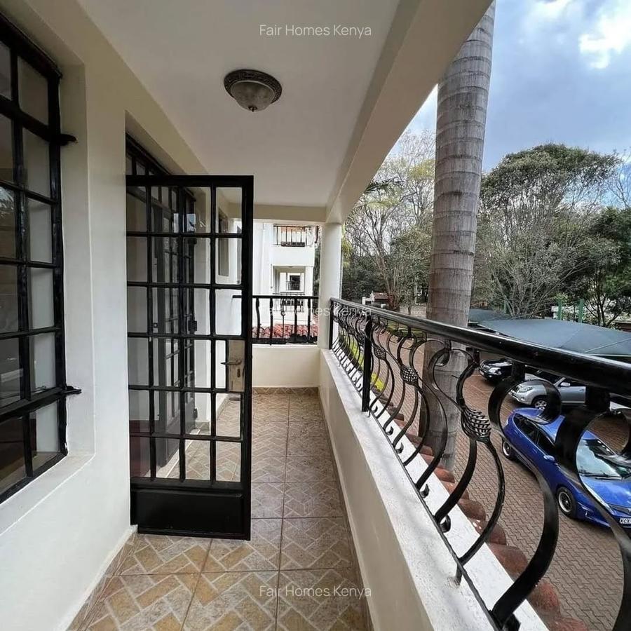 5 Bed Townhouse with En Suite at Lavington Green - 2