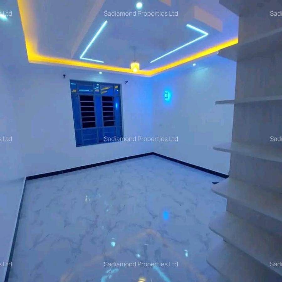 3 Bed Townhouse with En Suite at Matangi - 10