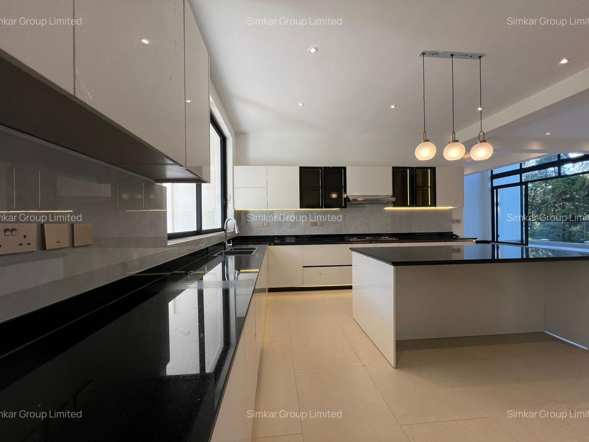 6 Bed Townhouse with En Suite at Peponi Rd - 8