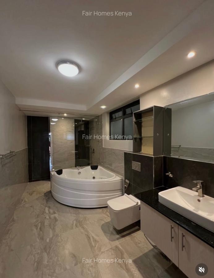 4 Bed Apartment with En Suite at Riverside Drive - 6