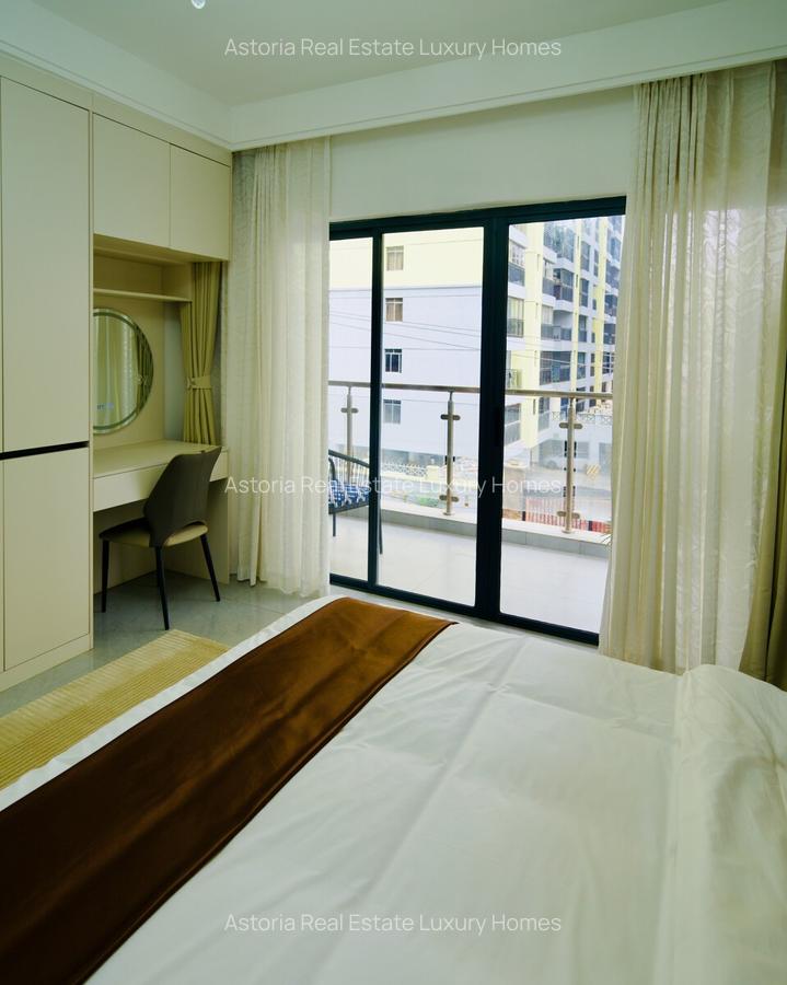 3 Bed Apartment with En Suite at 2026-424 - 12