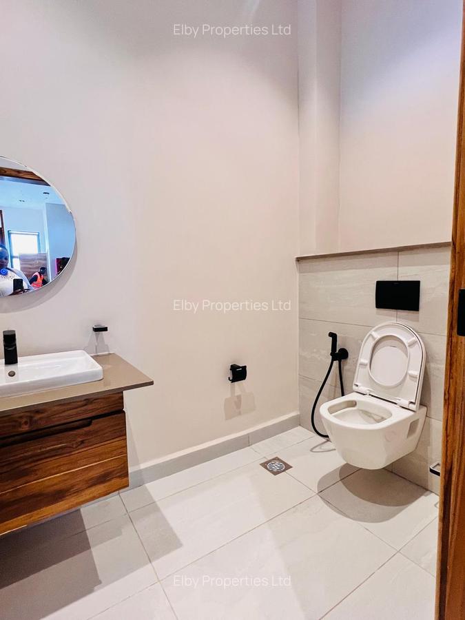 4 Bed Apartment with En Suite in Loresho - 18