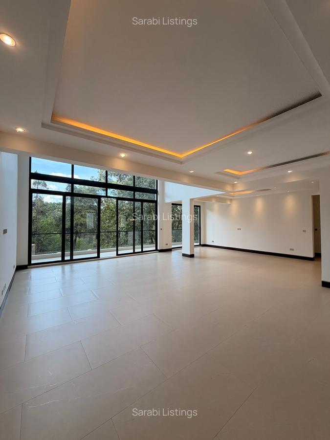 5 Bed Townhouse with En Suite in Kitisuru - 1