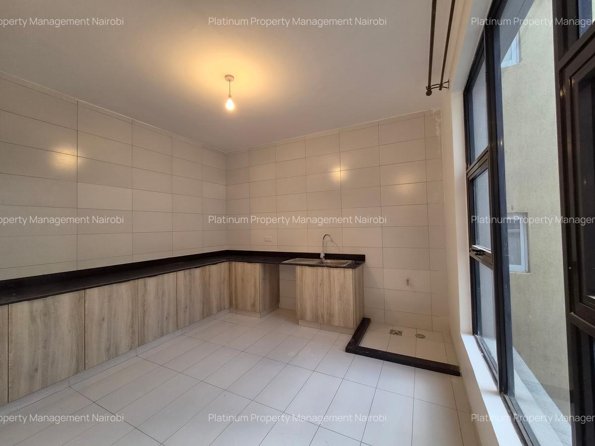 Furnished 4 Bed Apartment with En Suite at Second Parklands - 8
