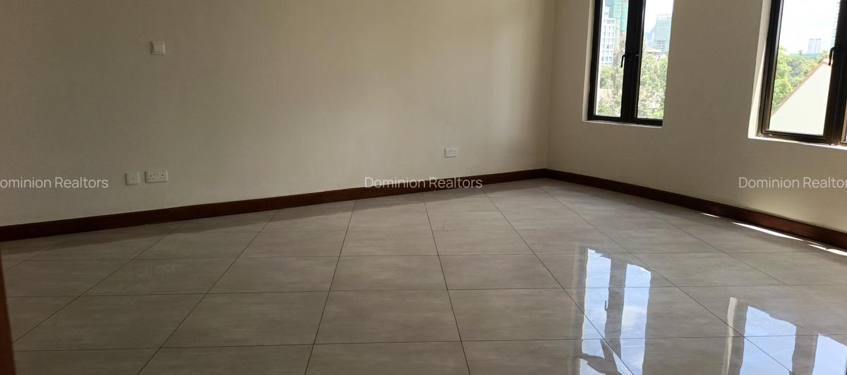 4 Bed Apartment with En Suite in Westlands Area - 8