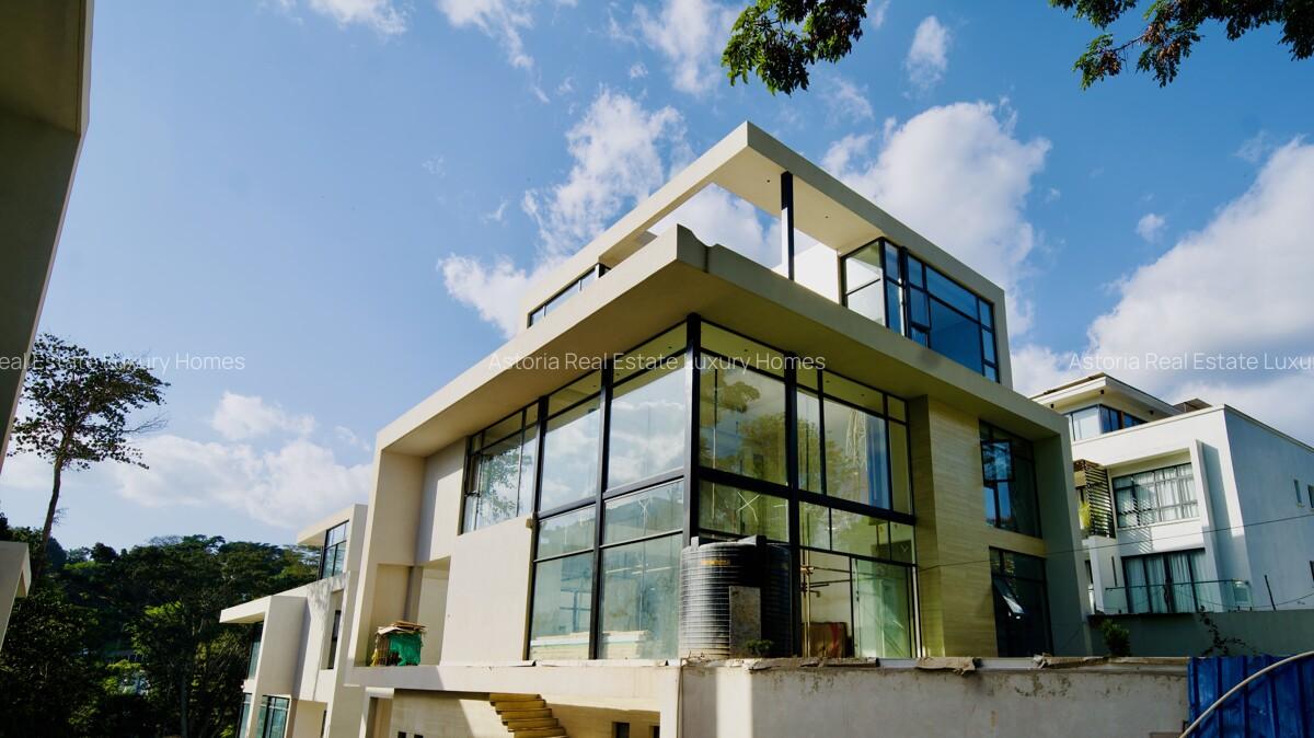 5 Bed Villa with En Suite at 2026-187 * 11.07 - 3