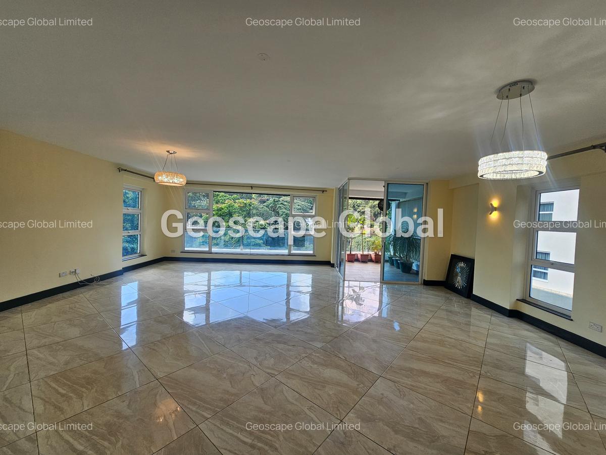 5 Bed Apartment with En Suite in General Mathenge - 17