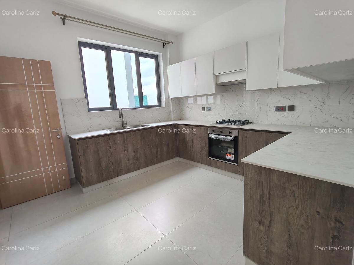 3 Bed Apartment with En Suite at Brookside Drive - 7