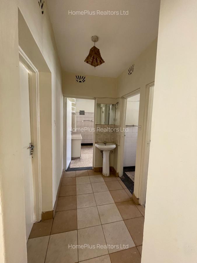 2 Bed Apartment with Parking at Chambers Road - 14
