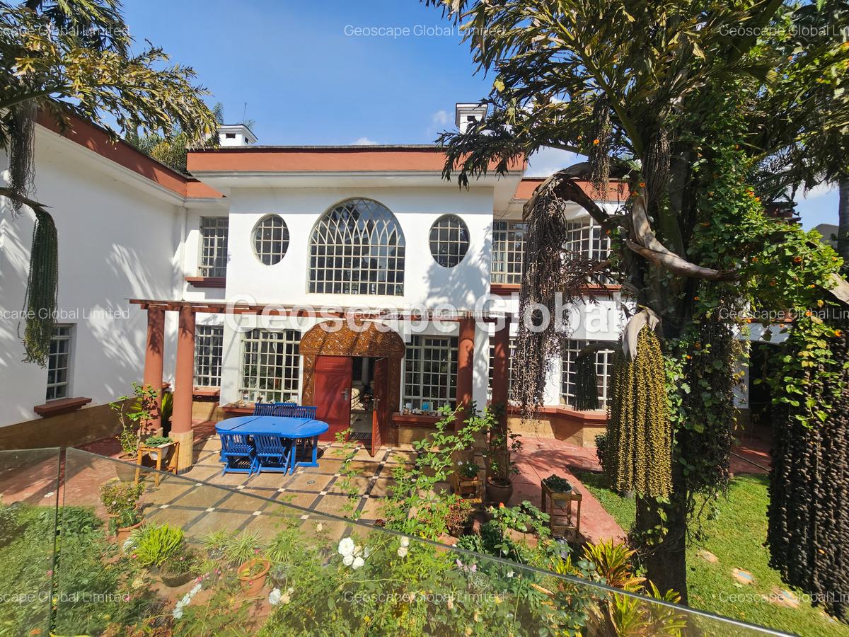 5 Bed House with En Suite in Nyari - 16