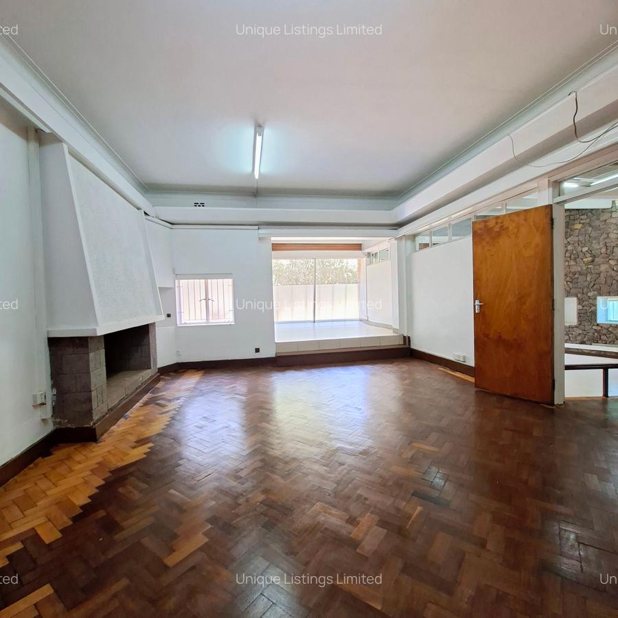 300 m² Commercial Property with Service Charge Included in Rhapta Road - 3