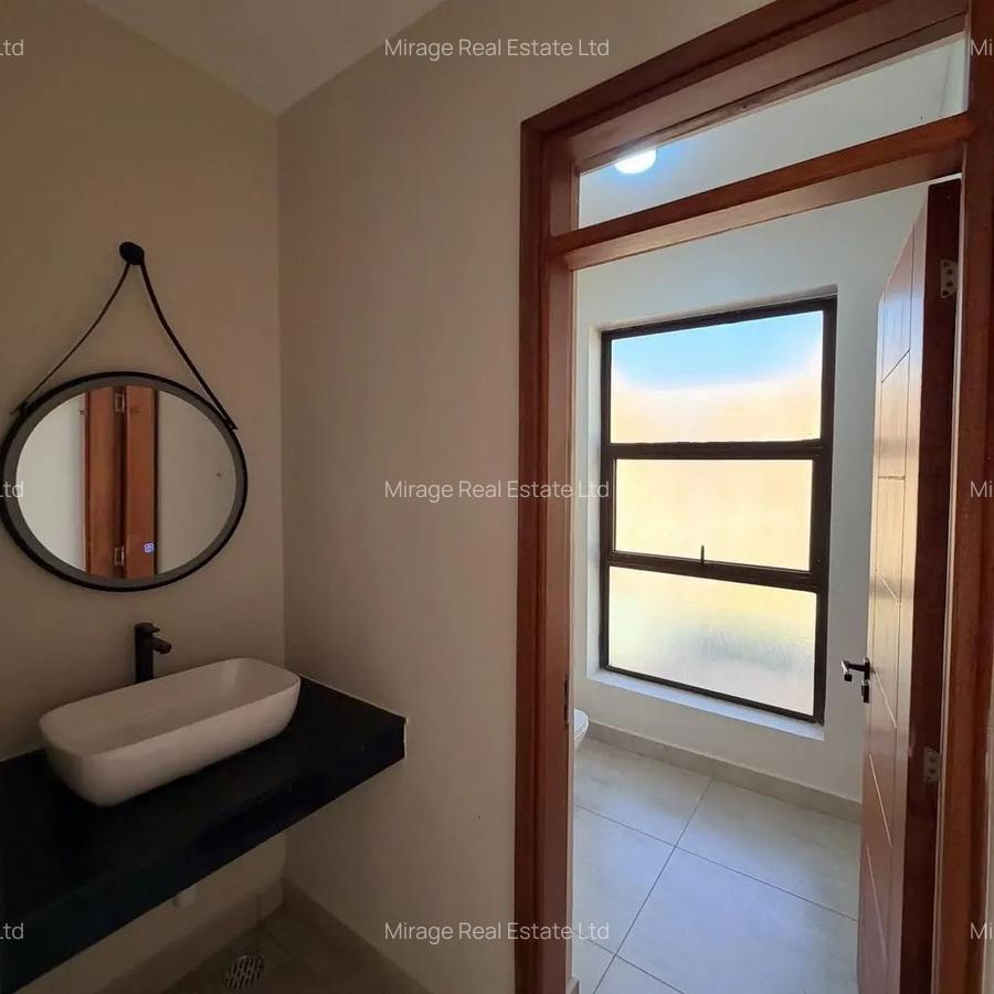 6 Bed Townhouse with En Suite in Karen - 6