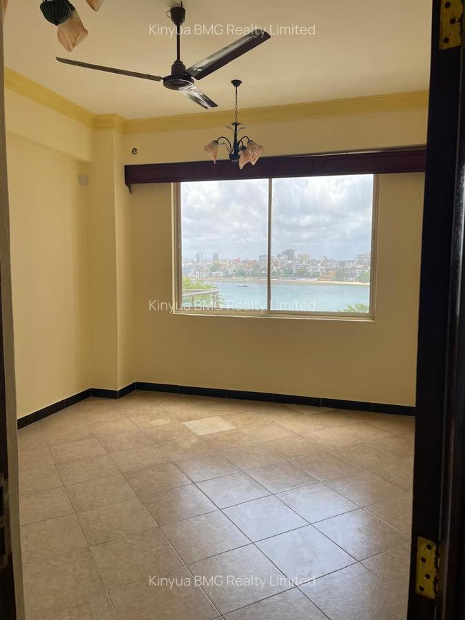 Serviced 4 Bed Apartment with En Suite in Nyali Area - 3