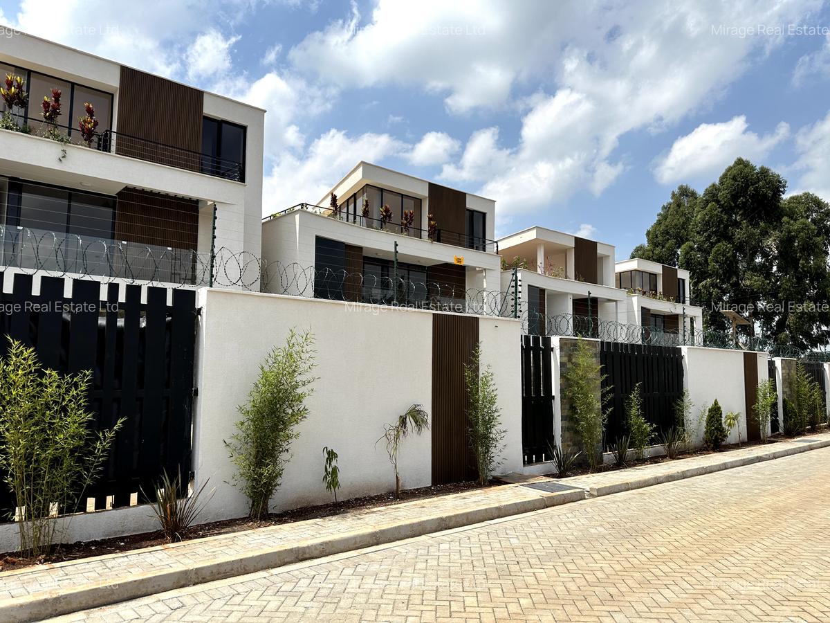 4 Bed Villa with Staff Quarters in Runda - 12