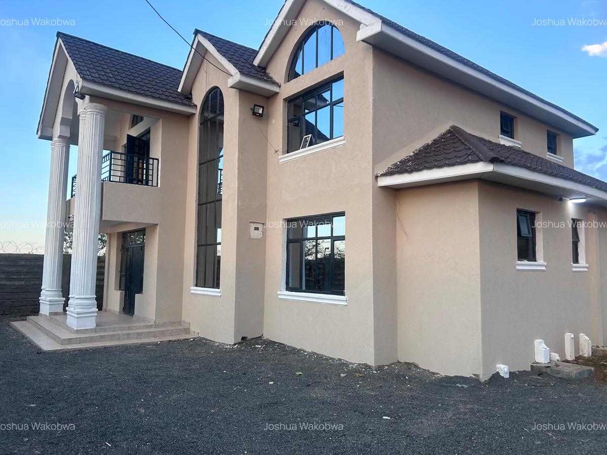4 Bed House with En Suite at Katani - 1