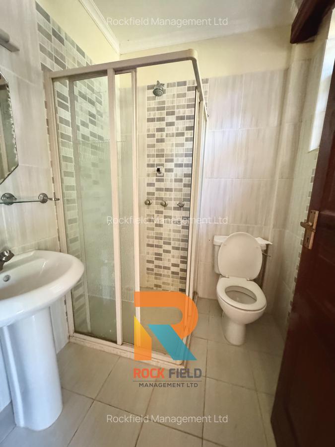 4 Bed Townhouse with En Suite at Redhill Road - 14