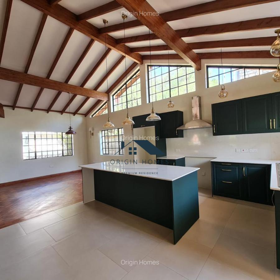 4 Bed House with En Suite at Lavington - 6