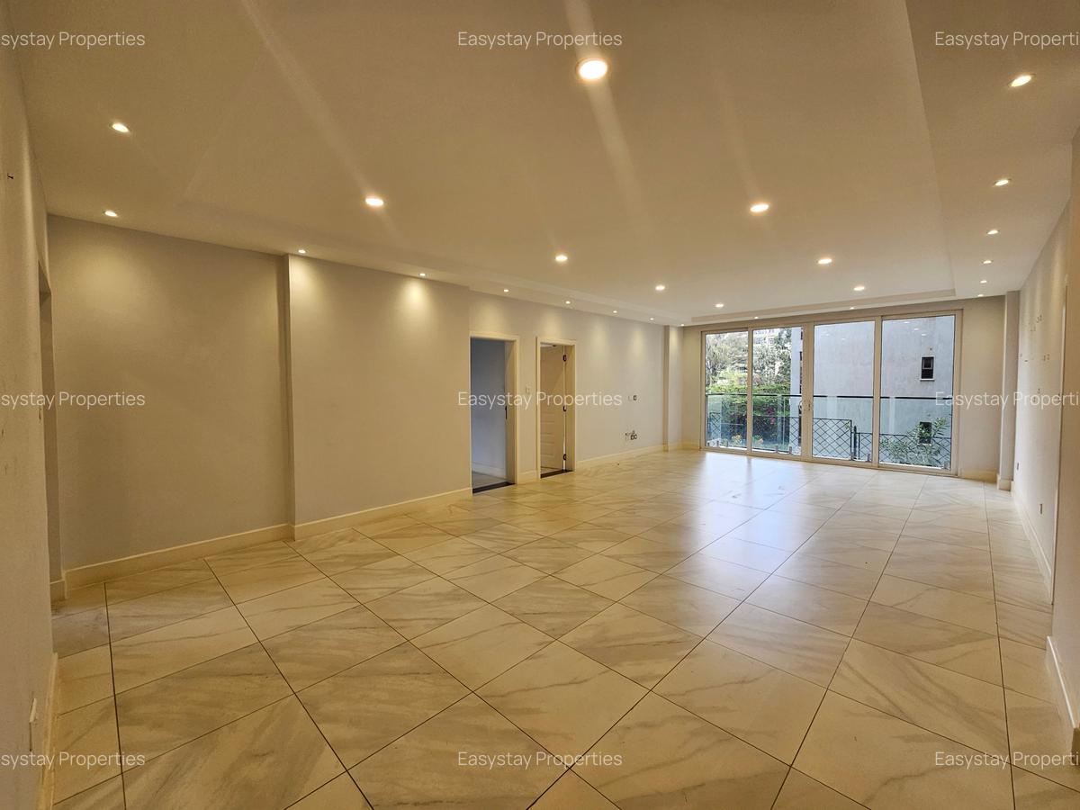 3 Bed Apartment with En Suite in Westlands Area - 2