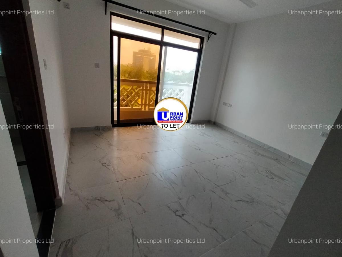3 Bed Apartment with En Suite in Nyali Area - 12