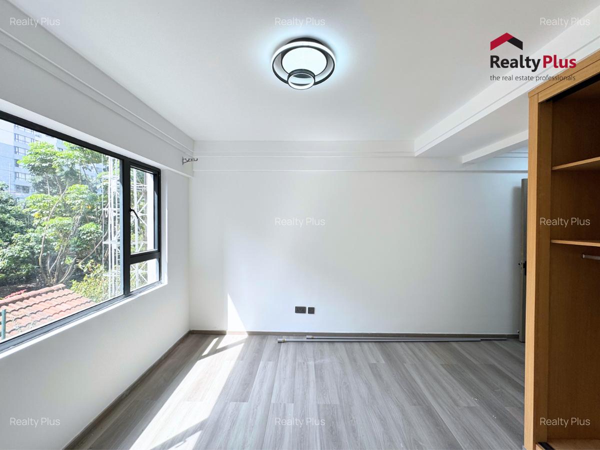 3 Bed Apartment with En Suite at Valley Arcade - 11