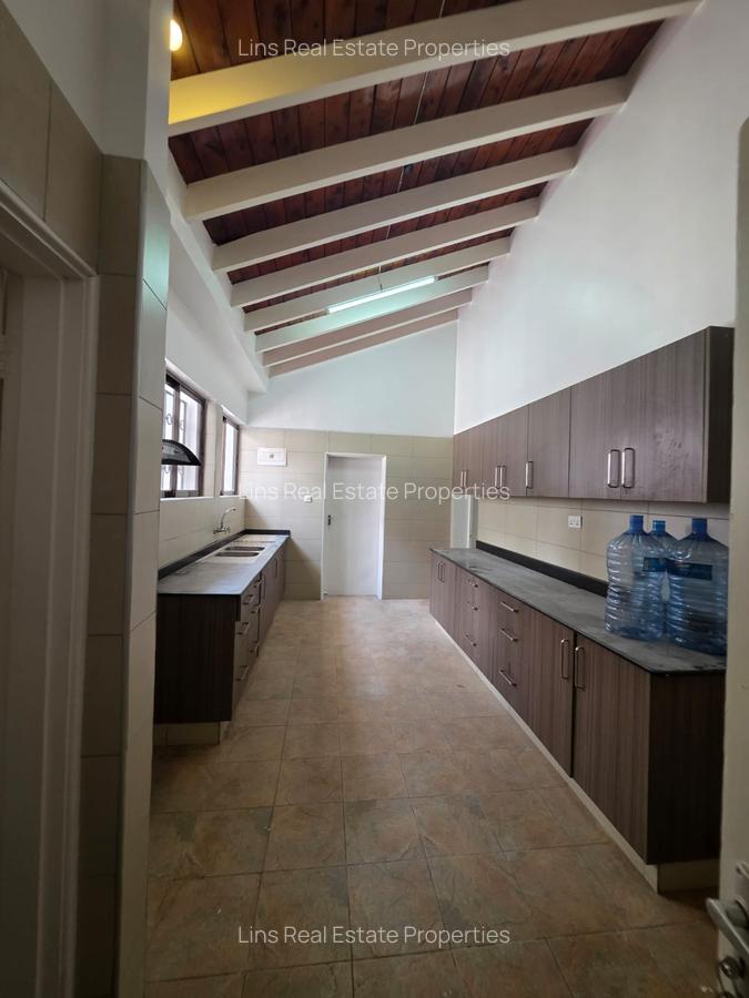 4 Bed House with En Suite in Thigiri - 9