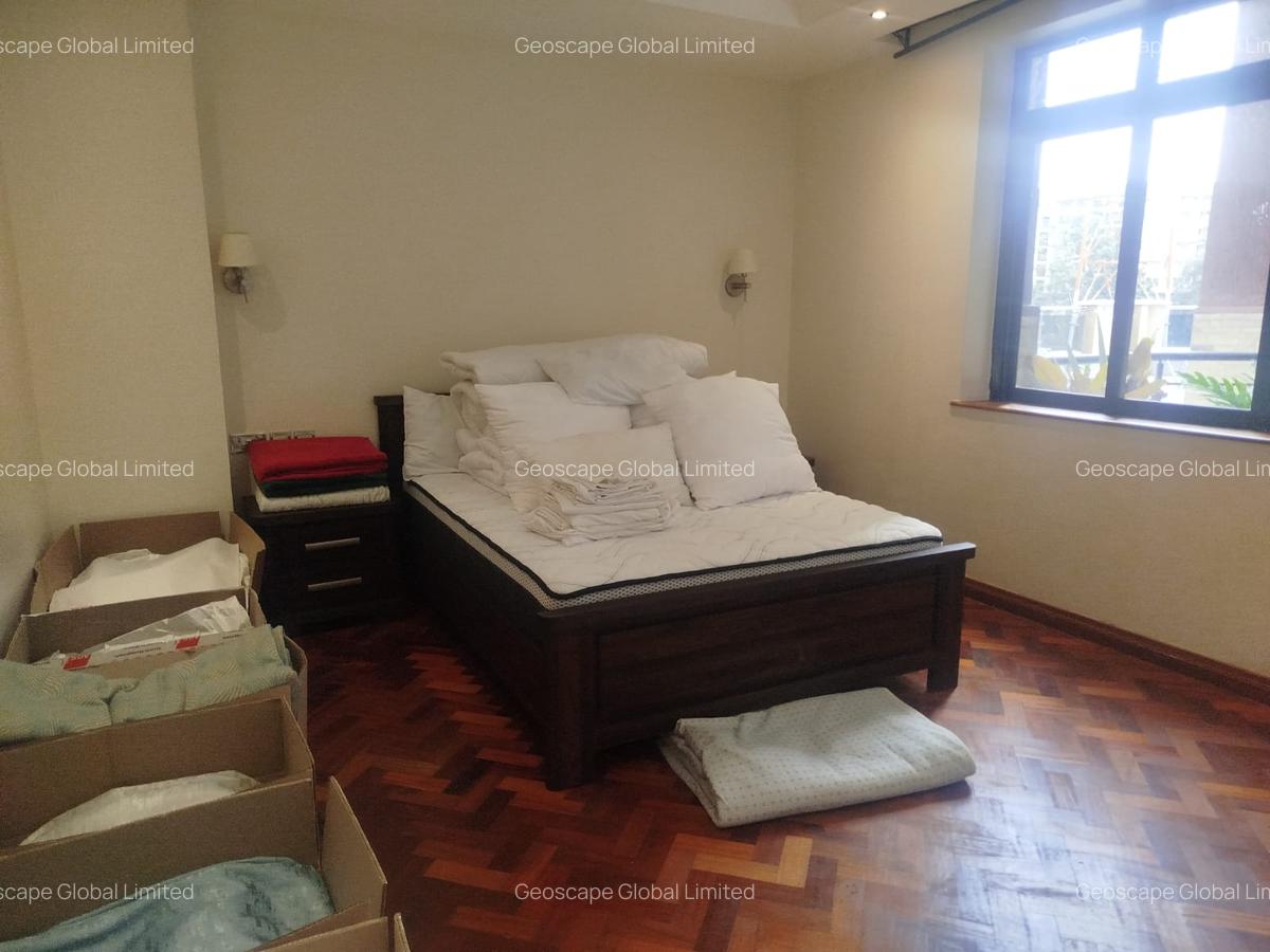 4 Bed Apartment with En Suite in Riverside - 7