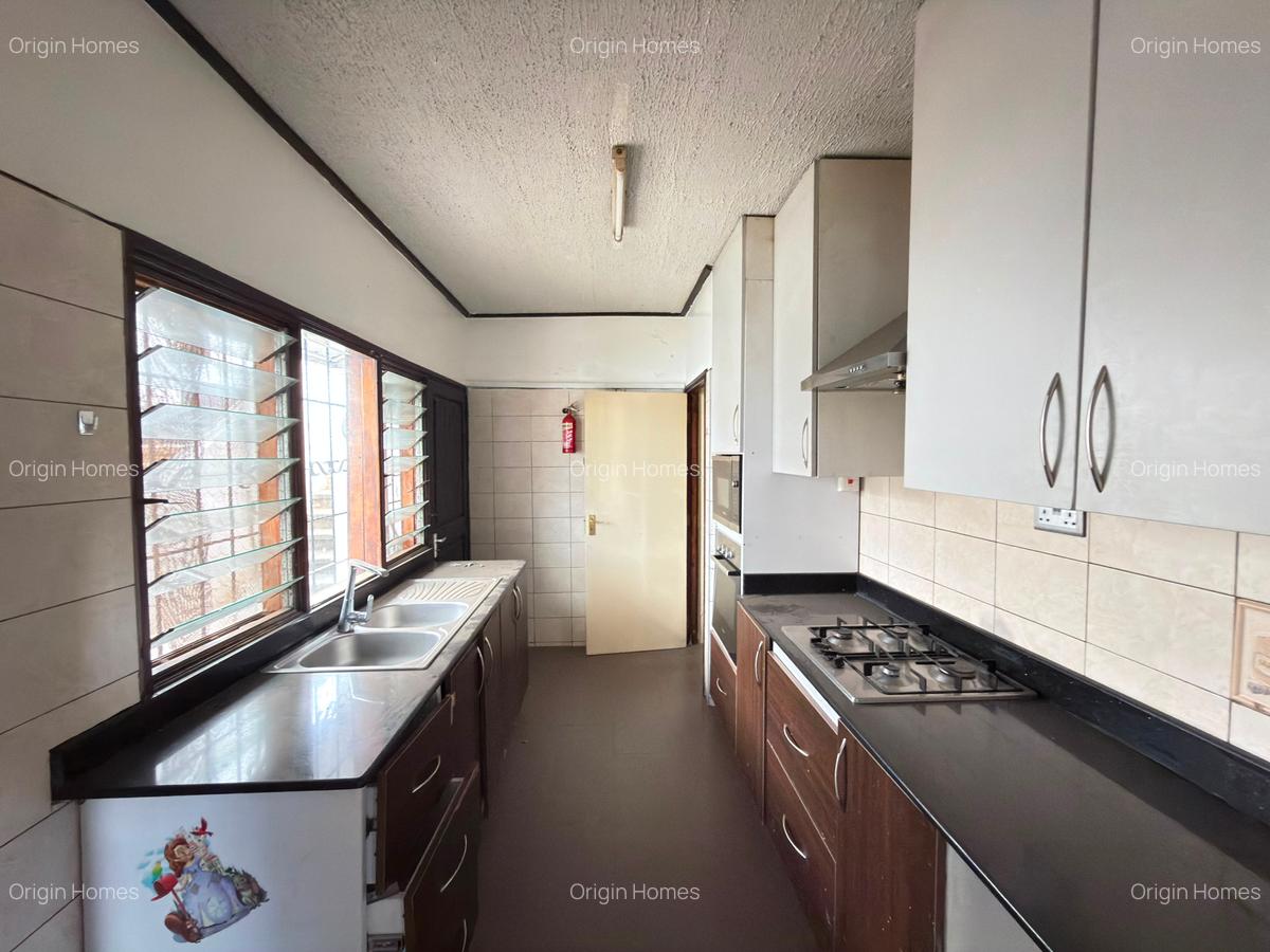 4 Bed Townhouse with En Suite at Kileleshwa - 6