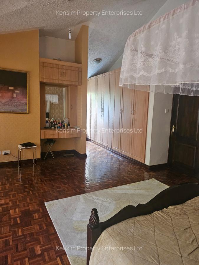 4 Bed Townhouse with En Suite in Lavington - 10