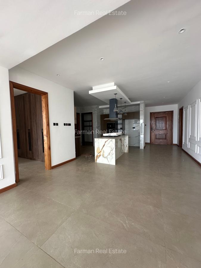4 Bed Apartment with En Suite in Riverside - 20