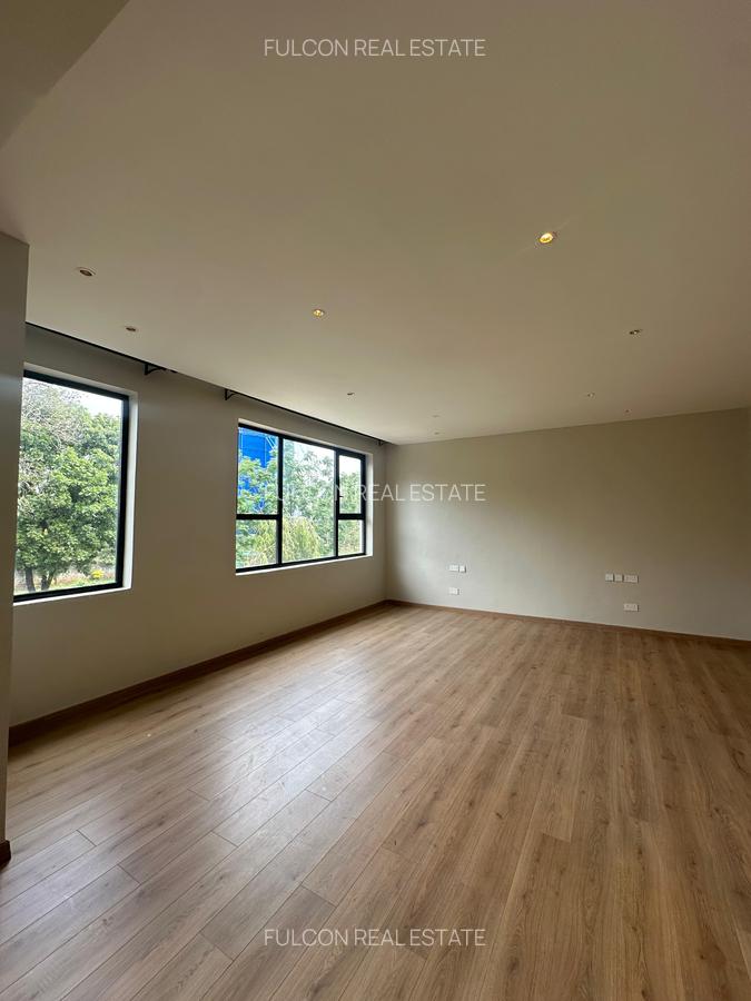 5 Bed Villa with En Suite in Westlands Area - 2