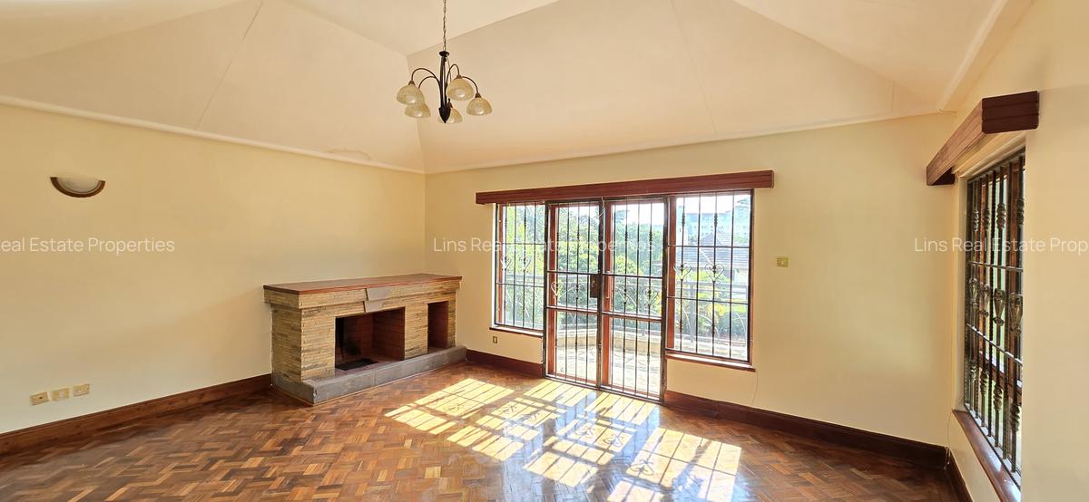 5 Bed Townhouse with En Suite in Runda - 2