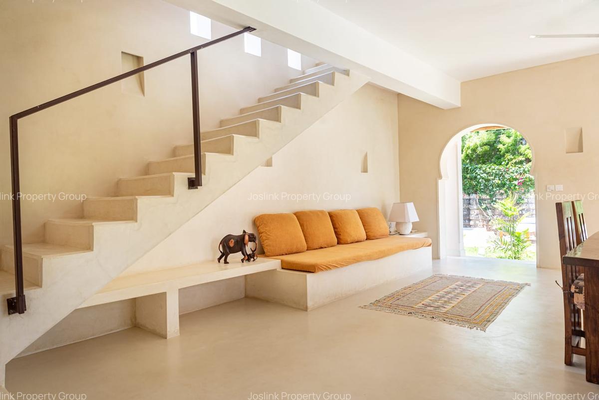 Serviced 3 Bed Apartment with En Suite in Karen - 13