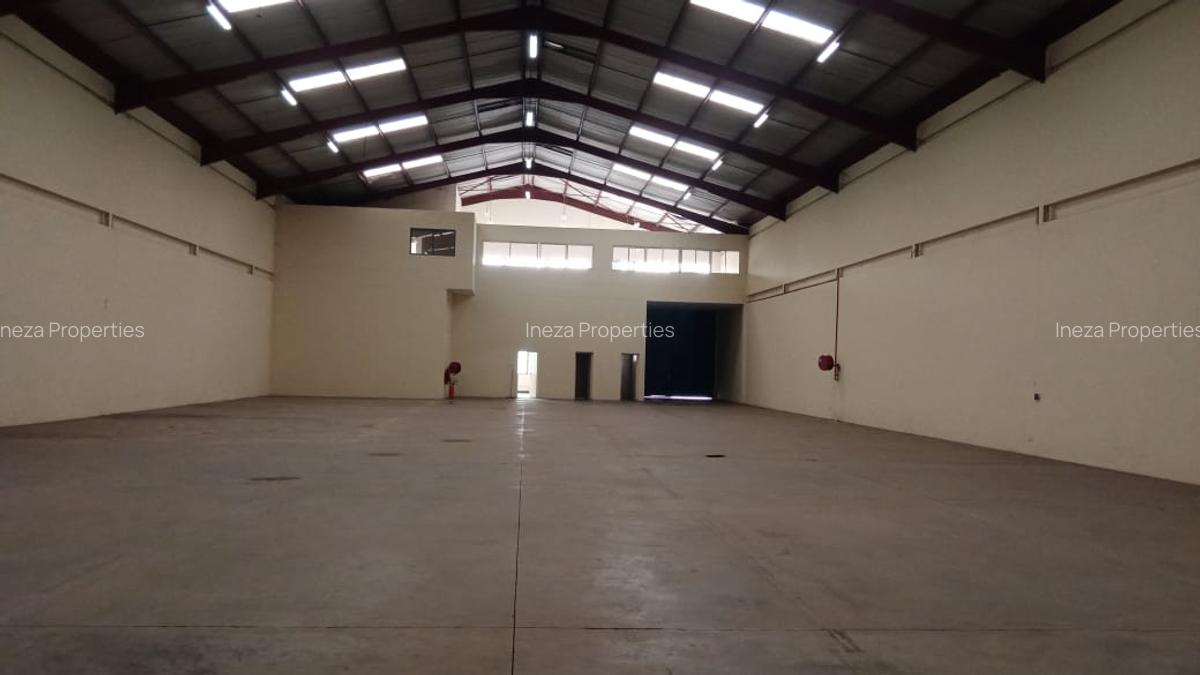 Warehouse with Parking in Mombasa Road - 9