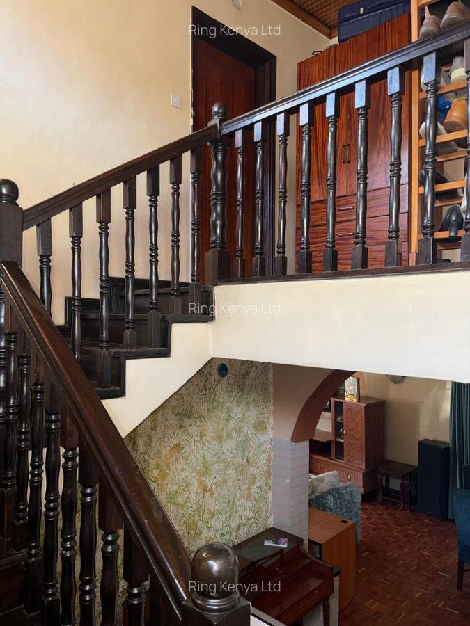 4 Bed House with Garden in Lavington - 7