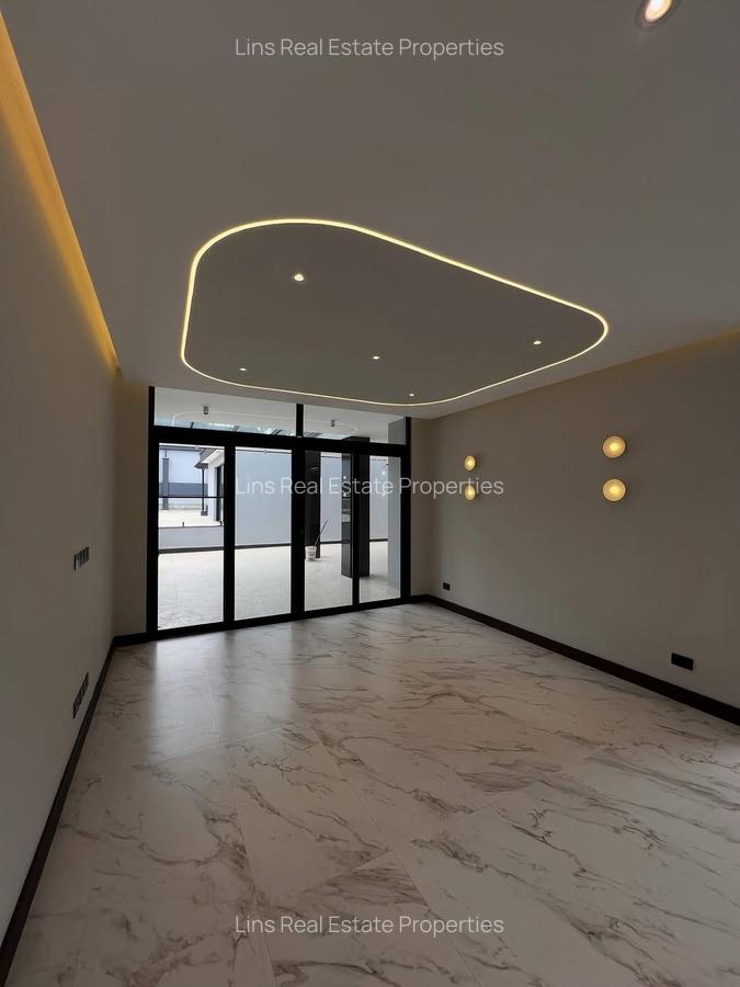 5 Bed House with En Suite in Nyari - 10