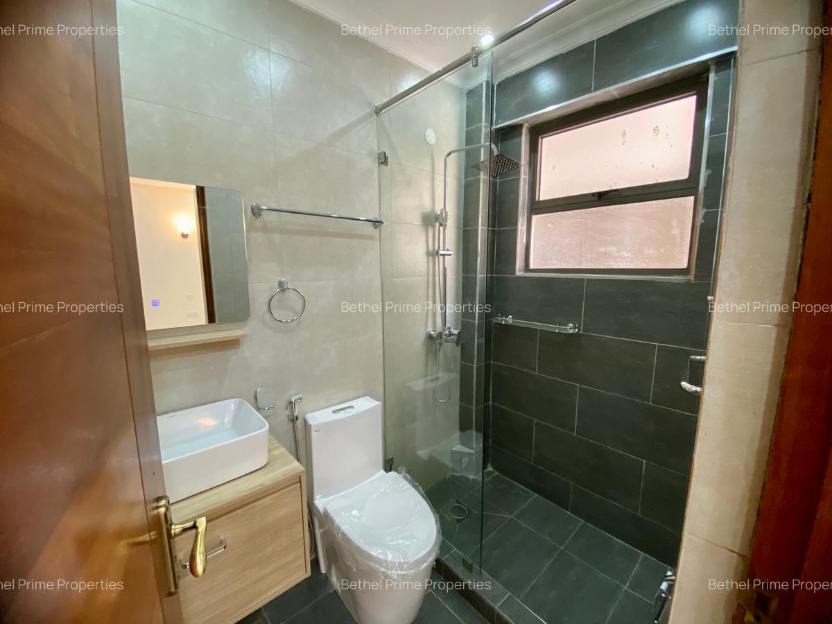 3 Bed Apartment with En Suite in Kilimani - 14
