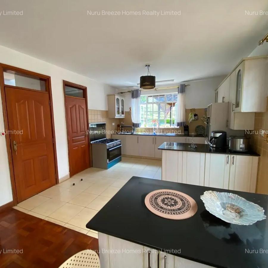 4 Bed Townhouse with En Suite in Runda - 12