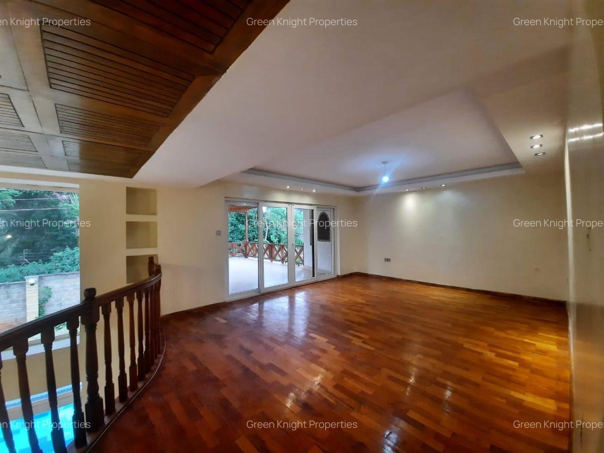5 Bed Townhouse with En Suite in Lavington - 14