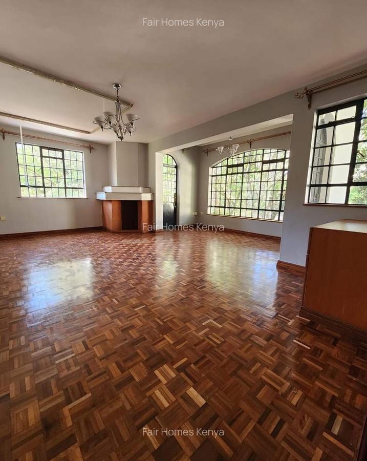 5 Bed Townhouse with En Suite at Hatheru Road - 4