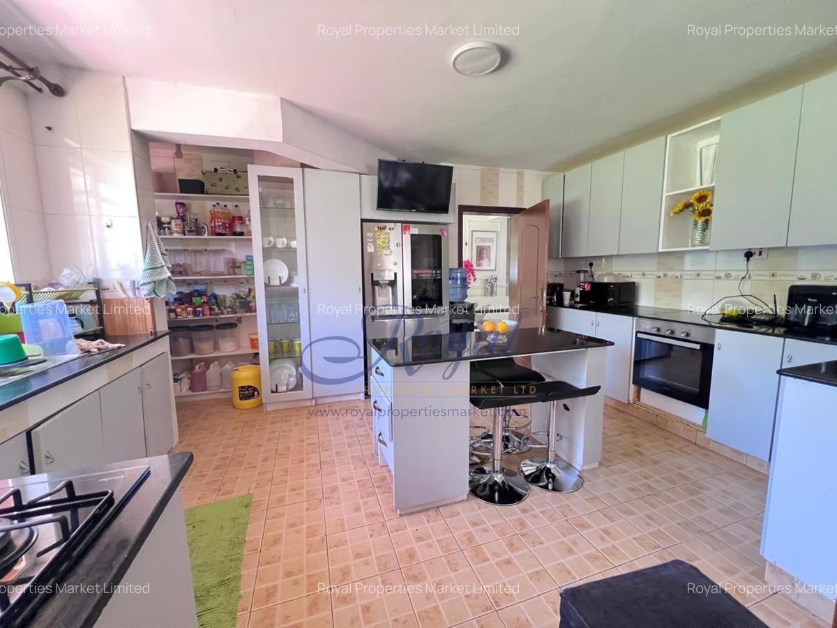 5 Bed House with En Suite at Runda - 4