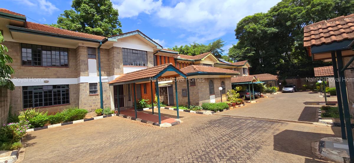 4 Bed Townhouse with En Suite at James Gichuru - 2