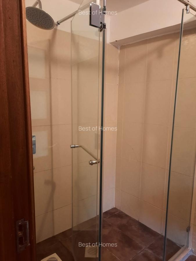 5 Bed Townhouse with En Suite in Lavington - 8