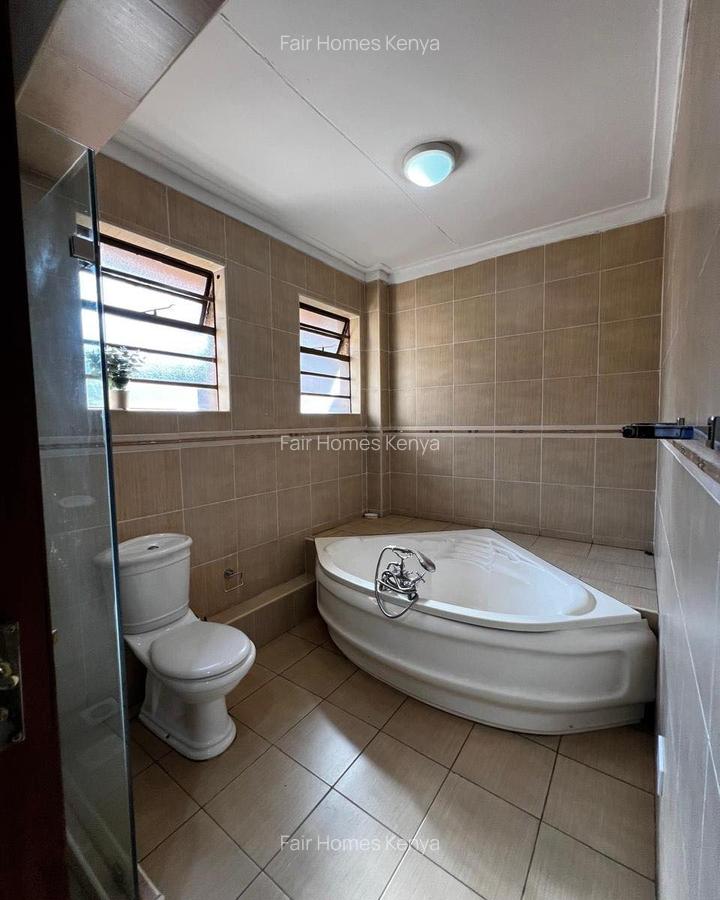 5 Bed Townhouse with En Suite at Kabasiran Avenue - 7