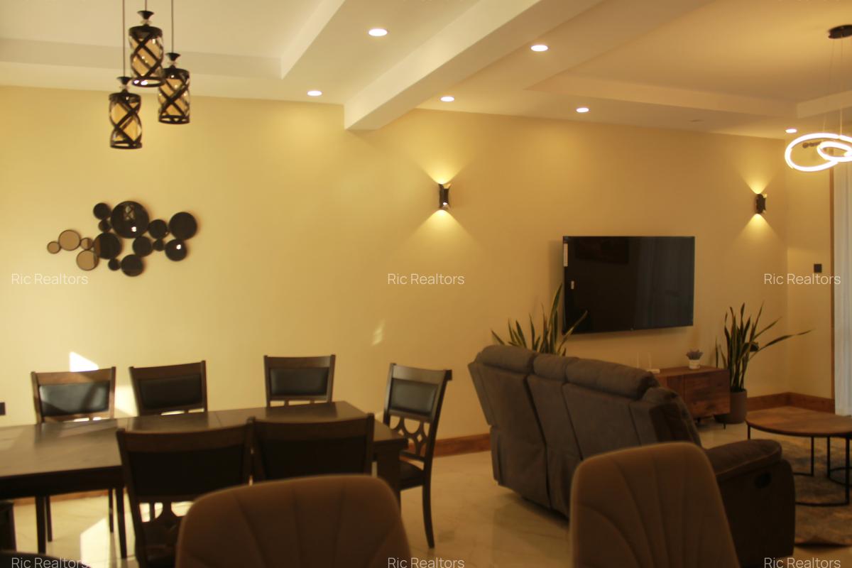 4 Bed Townhouse with En Suite at Banana (Raini Road) - 6