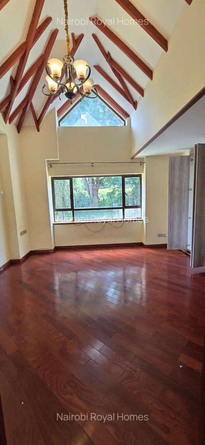 5 Bed Townhouse with En Suite at Lavington Green - 20