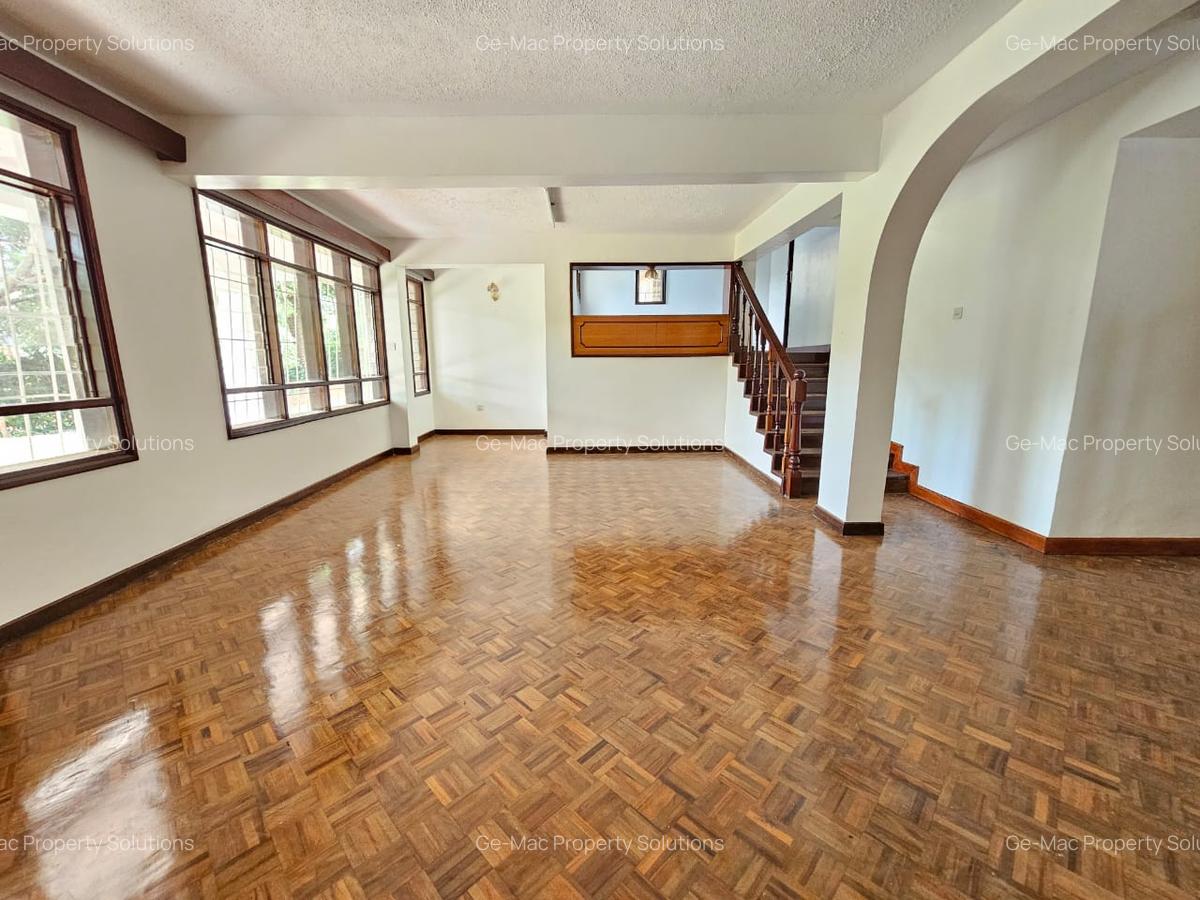 5 Bed House with En Suite in Gigiri - 9